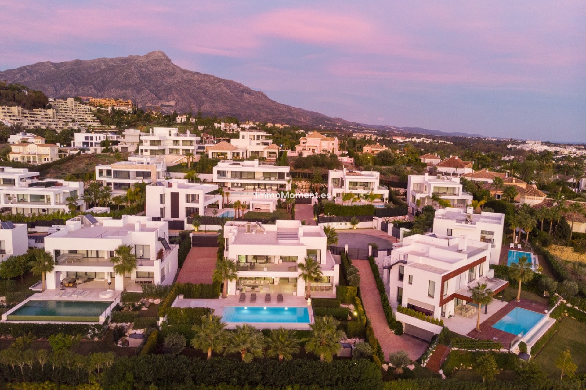 Reventa - Villa independiente - Marbella - Nueva Andalucía