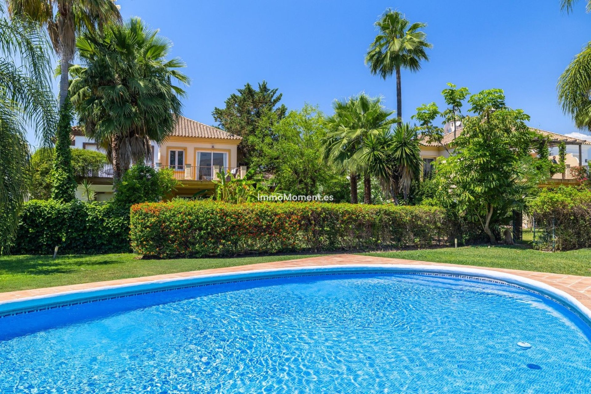 Reventa - Villa independiente - Marbella - Nueva Andalucía