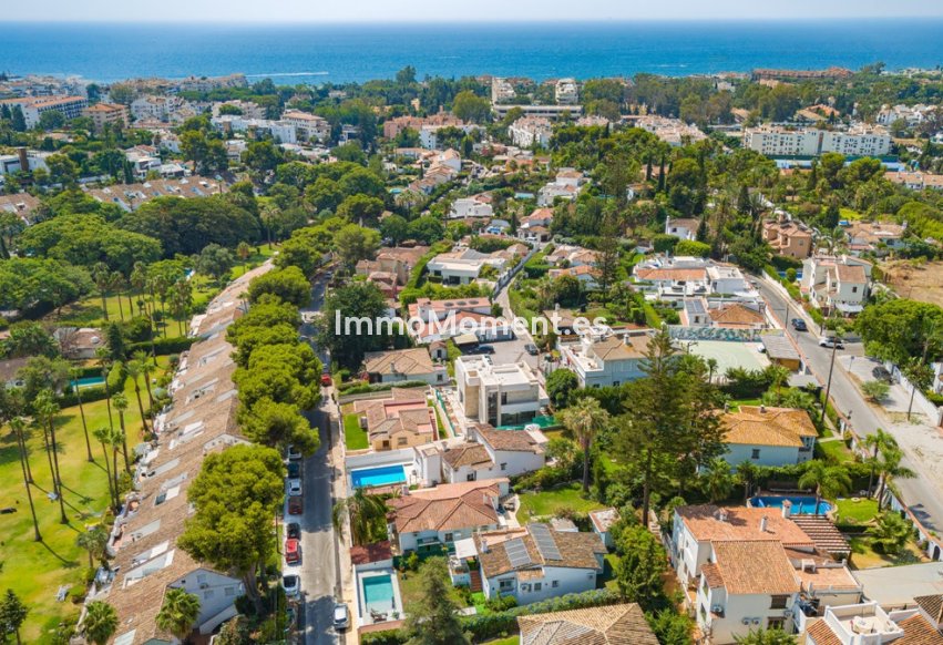 Reventa - Villa independiente - Marbella - Nueva Andalucía