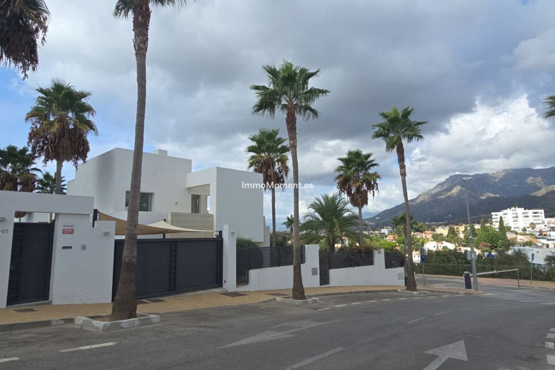 Reventa - Villa independiente - Marbella - Río Real