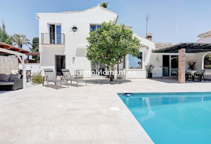 Reventa - Villa independiente - Mijas - Calahonda