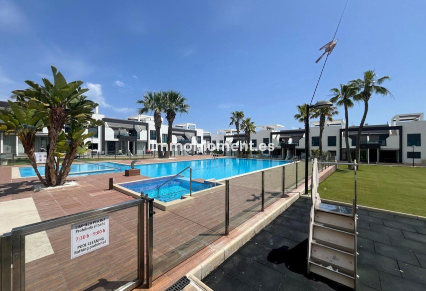 Reventa - Villa independiente - Orihuela - Cabo roig - La Zenia
