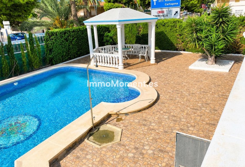 Reventa - Villa independiente - Orihuela - Cabo roig - La Zenia