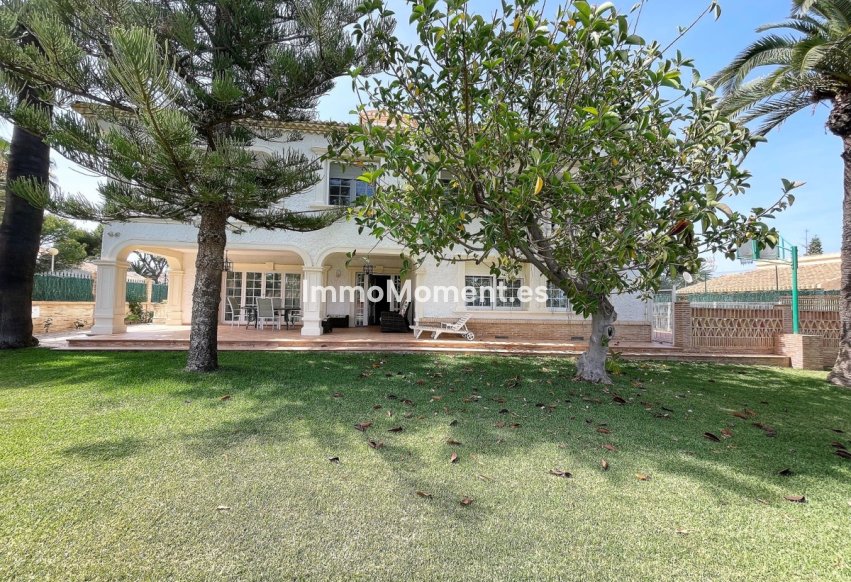 Reventa - Villa independiente - Orihuela - Cabo Roig