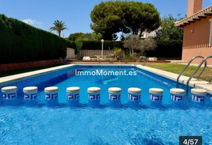 Reventa - Villa independiente - Orihuela - Cabo Roig
