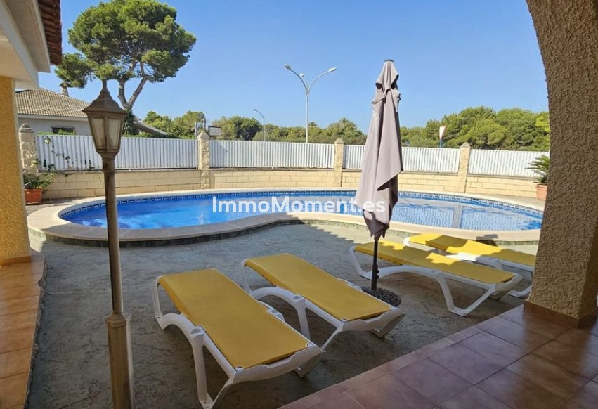 Reventa - Villa independiente - Orihuela - Campoamor