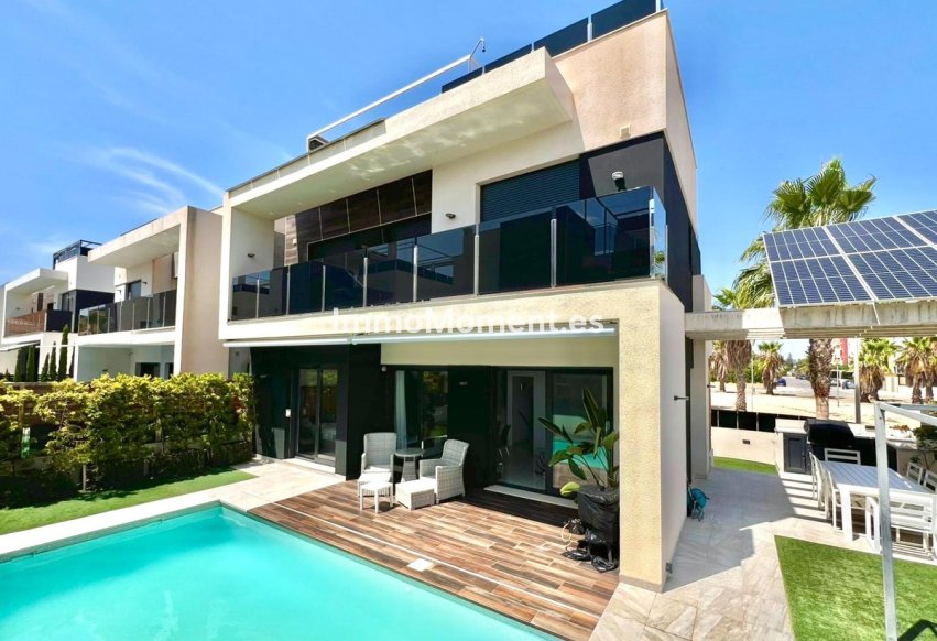 Reventa - Villa independiente - Orihuela Costa - Cabo roig - La Zenia