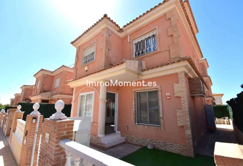 Reventa - Villa independiente - Orihuela Costa - Playa Flamenca