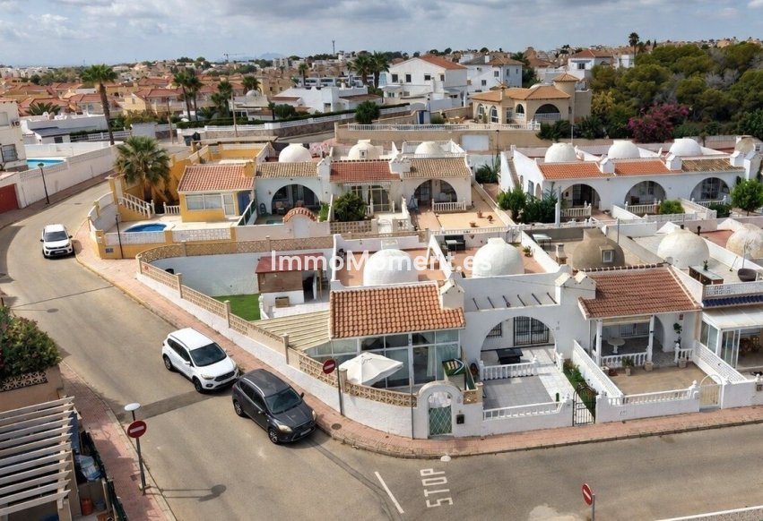 Reventa - Villa independiente - Orihuela Costa - Villamartín