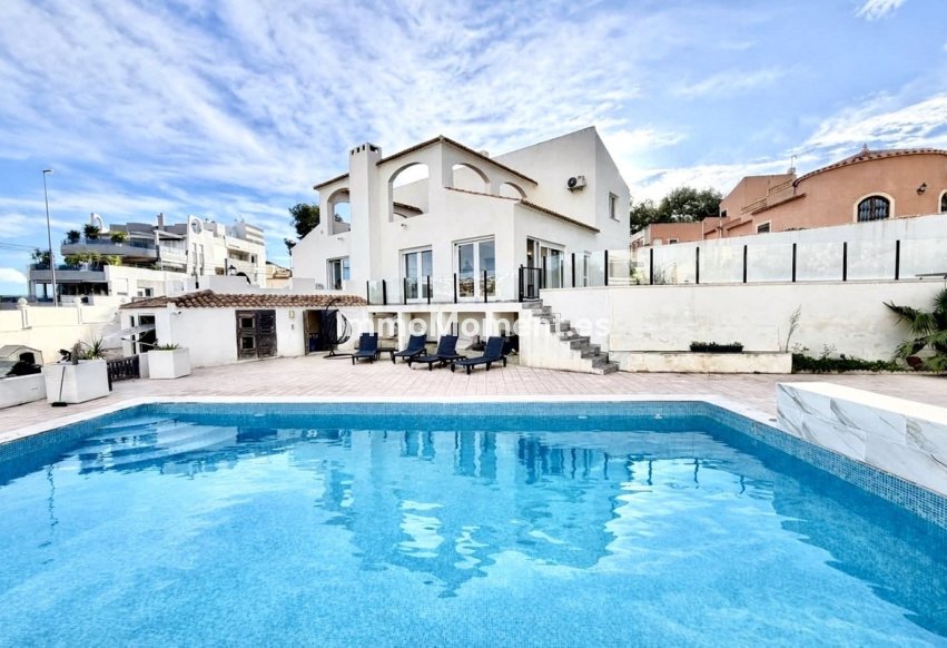 Reventa - Villa independiente - Orihuela Costa - Villamartín