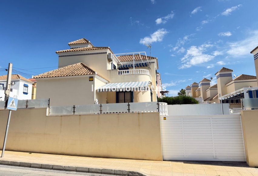 Reventa - Villa independiente - Orihuela Costa - Villamartín