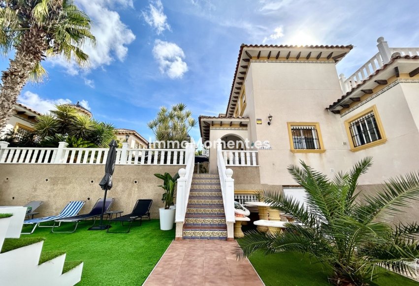 Reventa - Villa independiente - Orihuela Costa - Villamartín