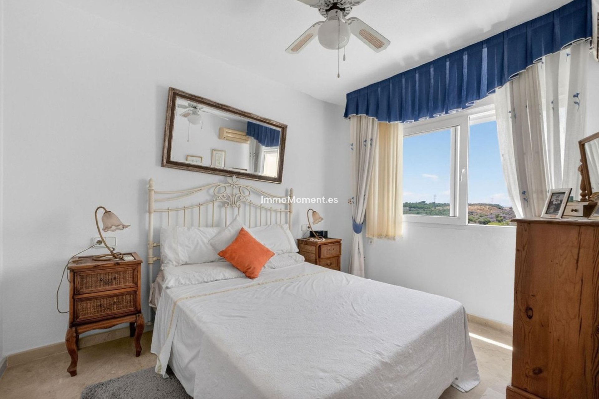 Reventa - Villa independiente - Orihuela Costa