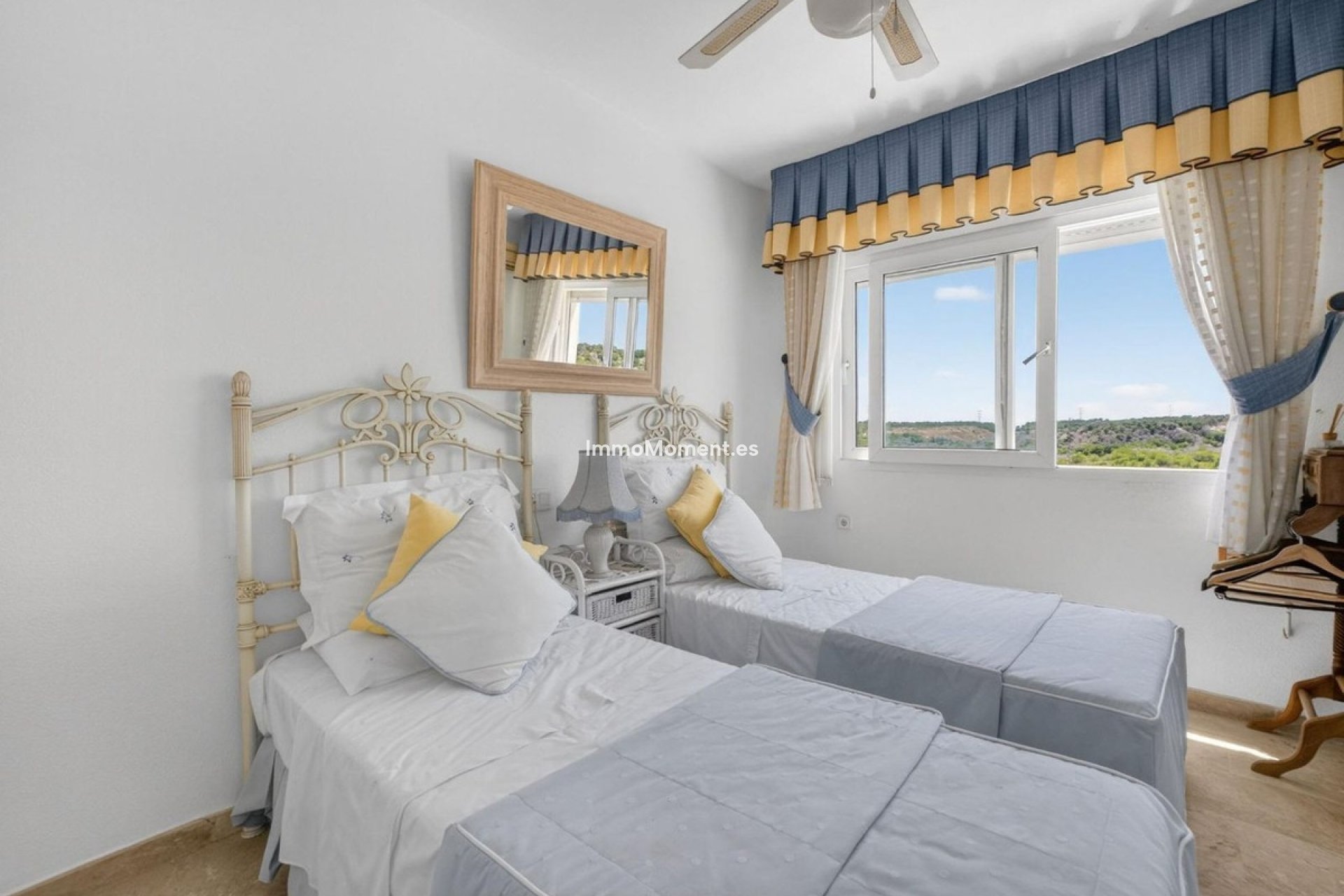 Reventa - Villa independiente - Orihuela Costa