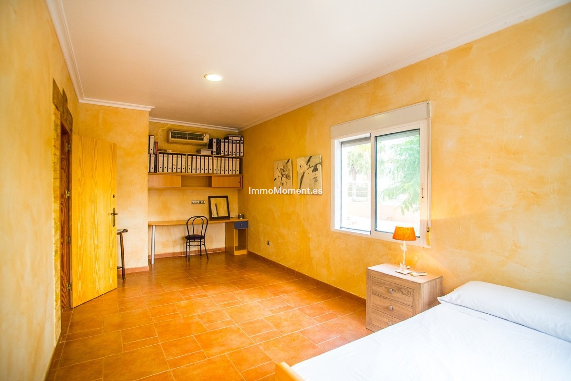 Reventa - Villa independiente - Orihuela - La Matanza