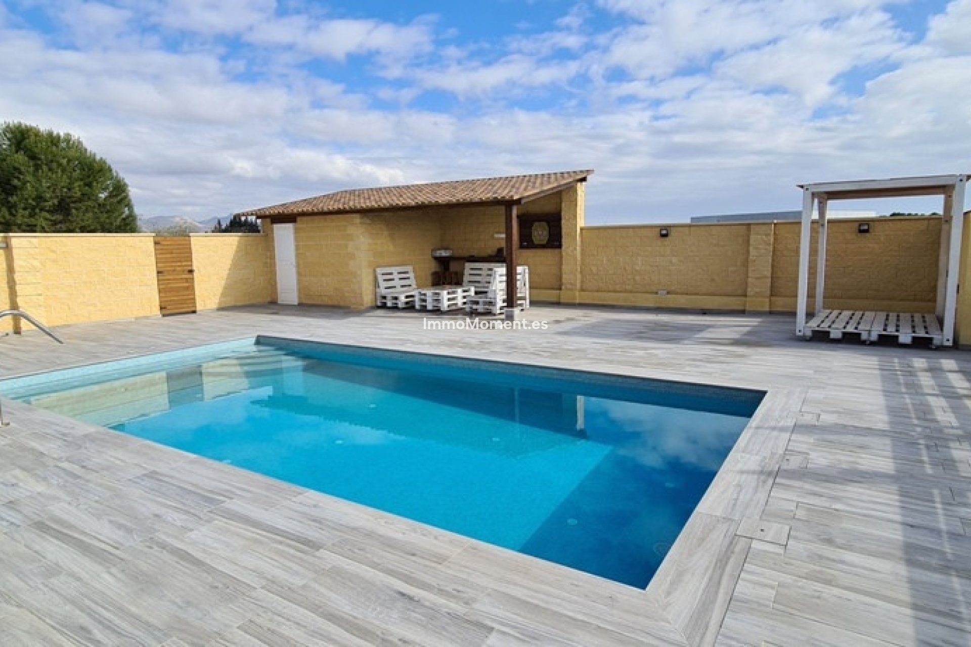 Reventa - Villa independiente - Orihuela - La Matanza