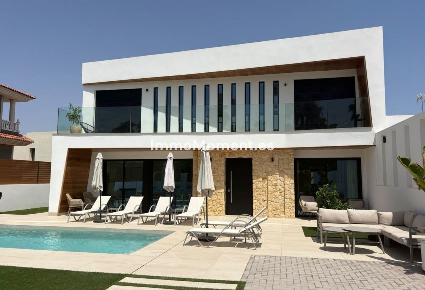 Reventa - Villa independiente - Orihuela - Los Altos