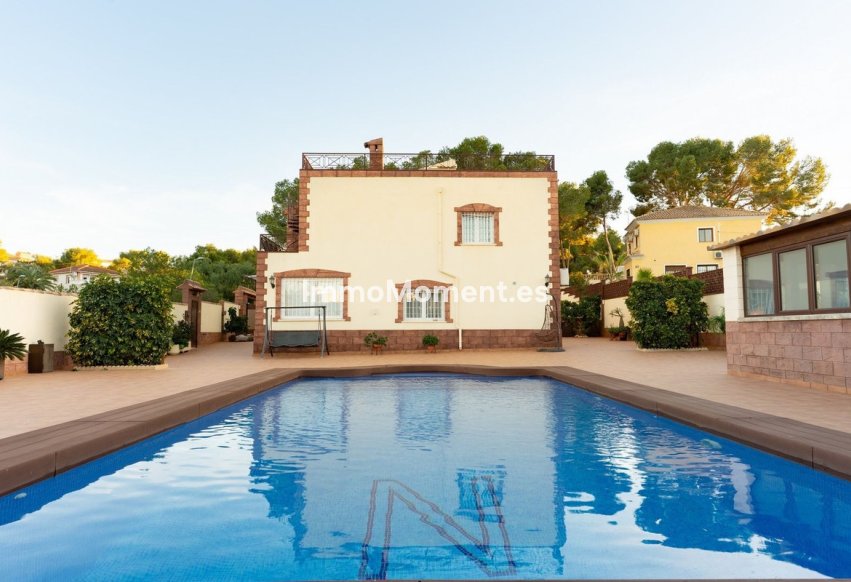 Reventa - Villa independiente - Orihuela - Los Balcones