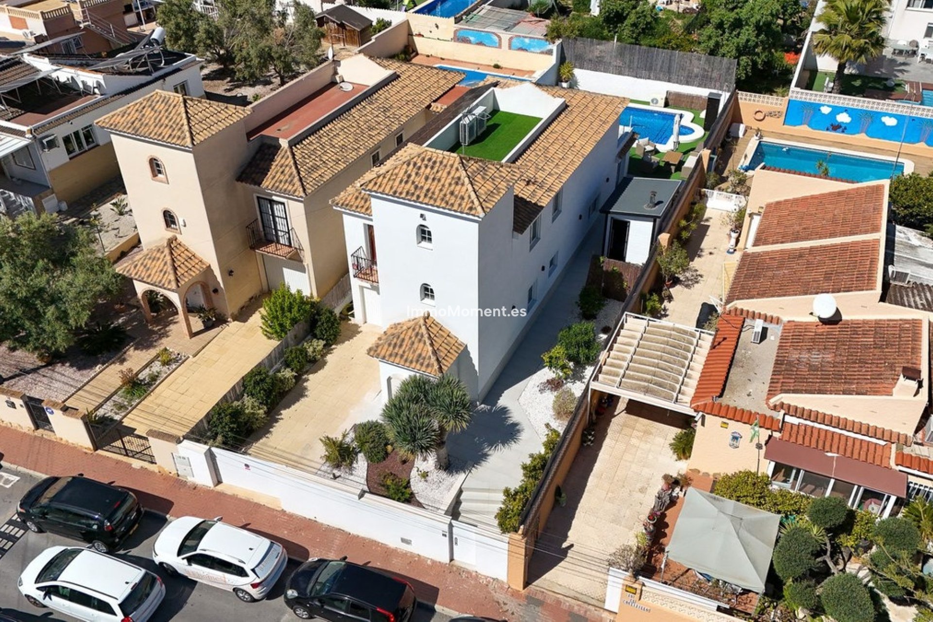 Reventa - Villa independiente - Orihuela - Los Balcones