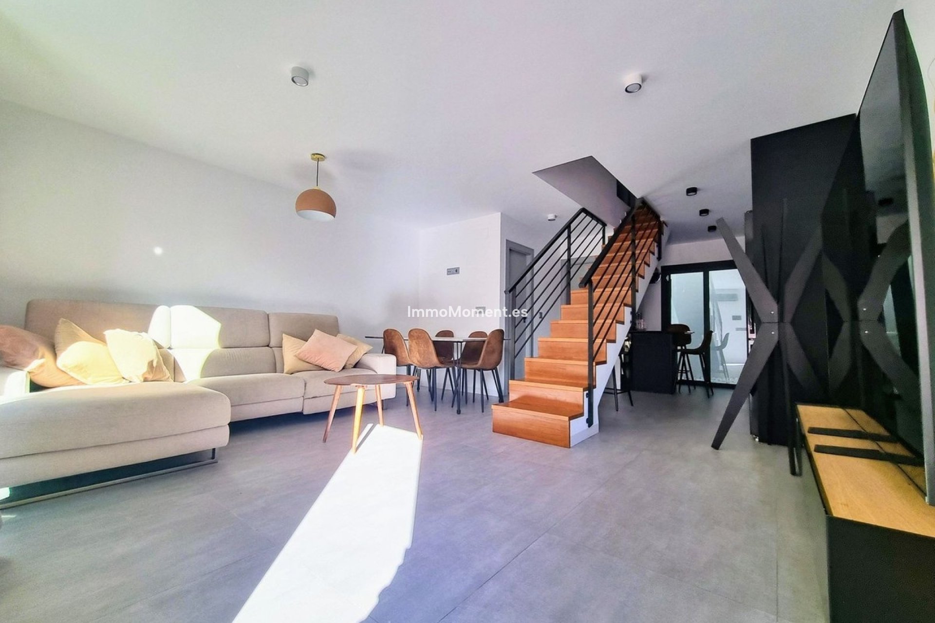Reventa - Villa independiente - Orihuela - Mil Palmeras