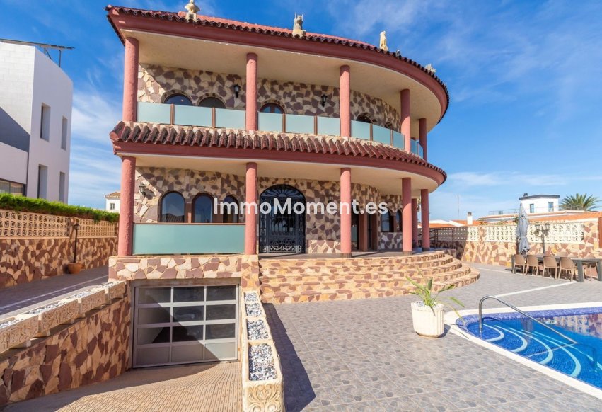 Reventa - Villa independiente - Orihuela - Orihuela Costa