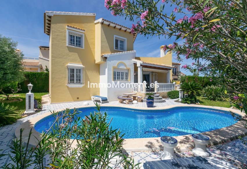 Reventa - Villa independiente - Orihuela - Orihuela Costa
