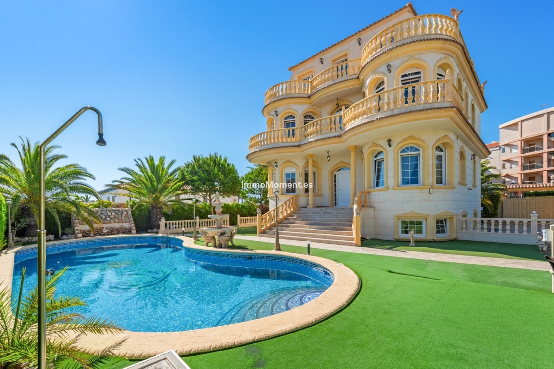 Reventa - Villa independiente - Orihuela - Playa Flamenca