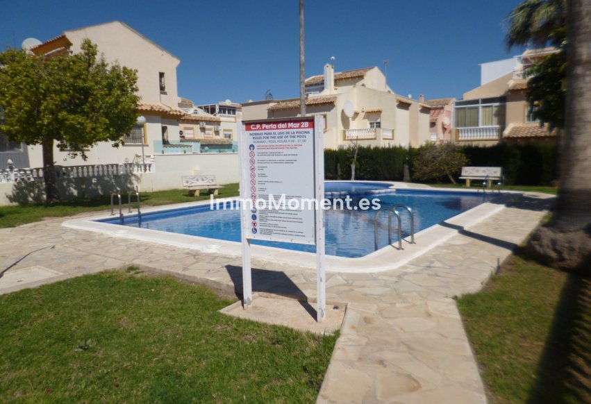 Reventa - Villa independiente - Orihuela - Playa Flamenca