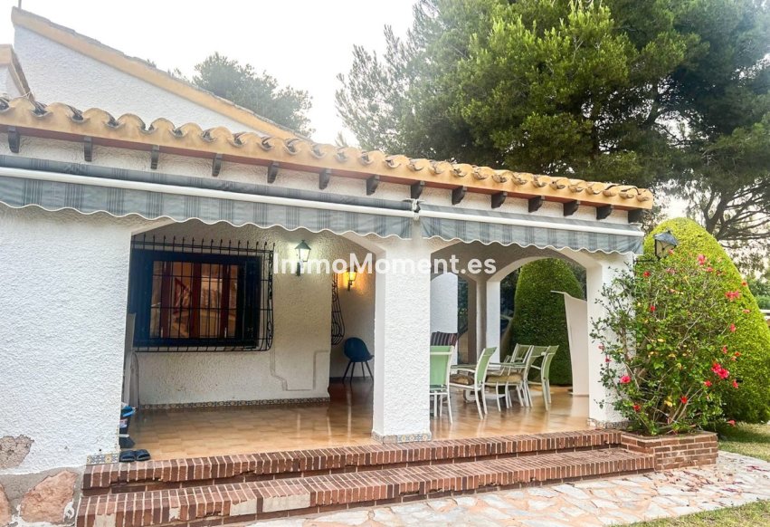 Reventa - Villa independiente - Orihuela - Punta Prima