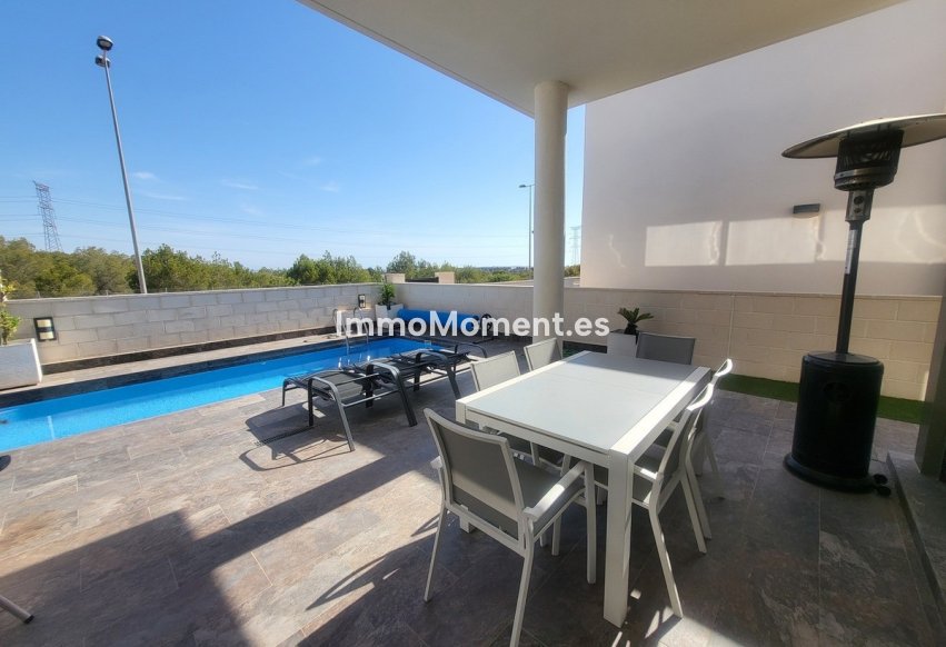 Reventa - Villa independiente - Orihuela - Villamartin