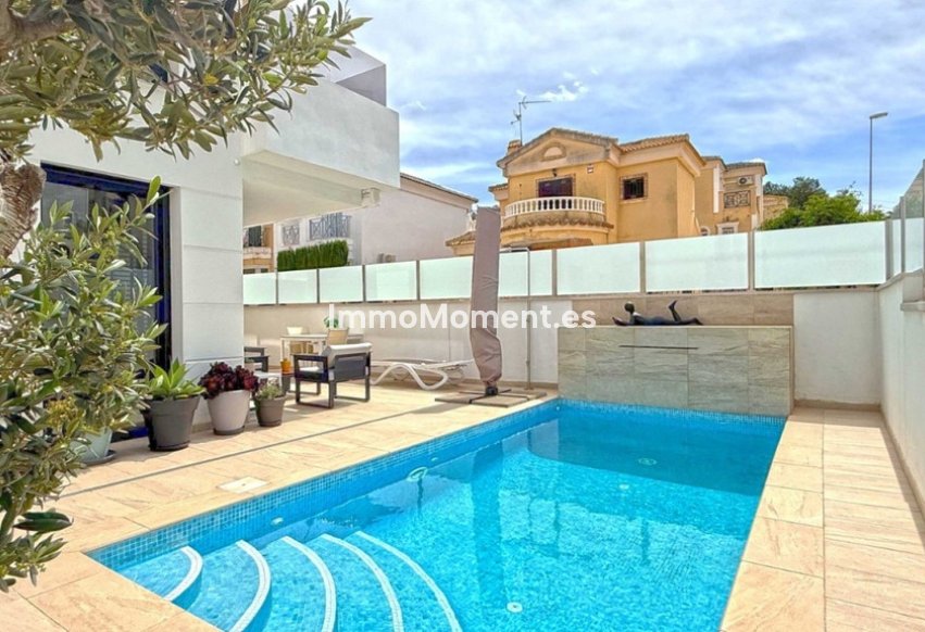 Reventa - Villa independiente - Orihuela - Villamartin
