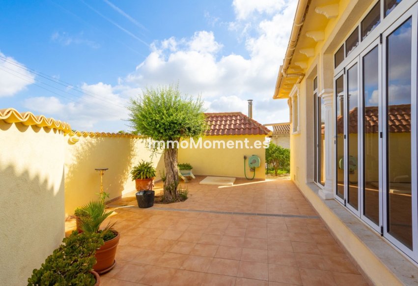 Reventa - Villa independiente - Orihuela - Villamartin