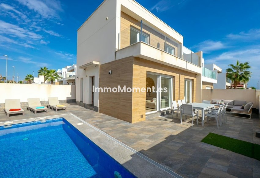 Reventa - Villa independiente - Pilar de la Horadada - Pilar de la Horadada Centro