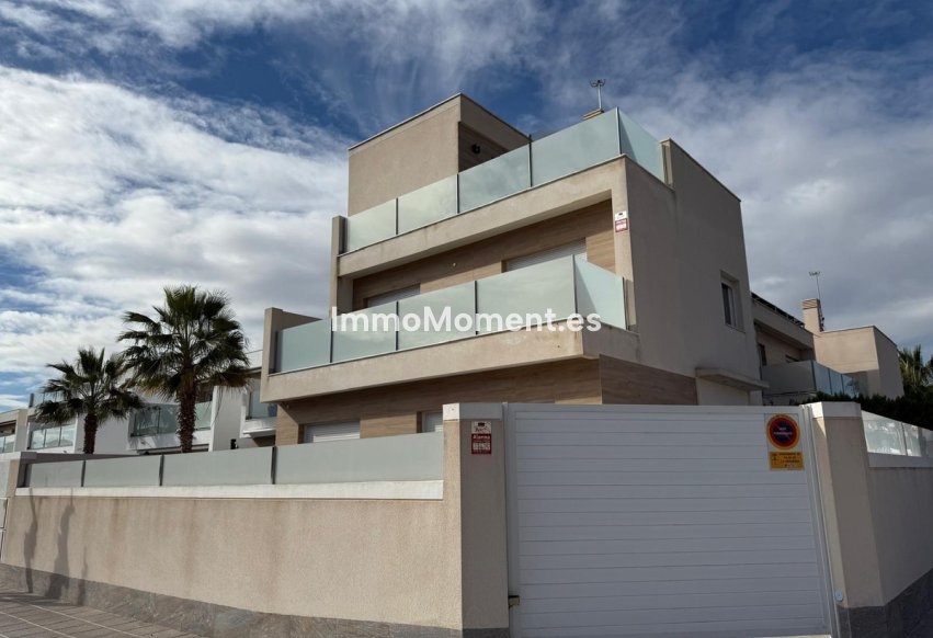 Reventa - Villa independiente - Pilar de la Horadada - Pilar de la Horadada Centro