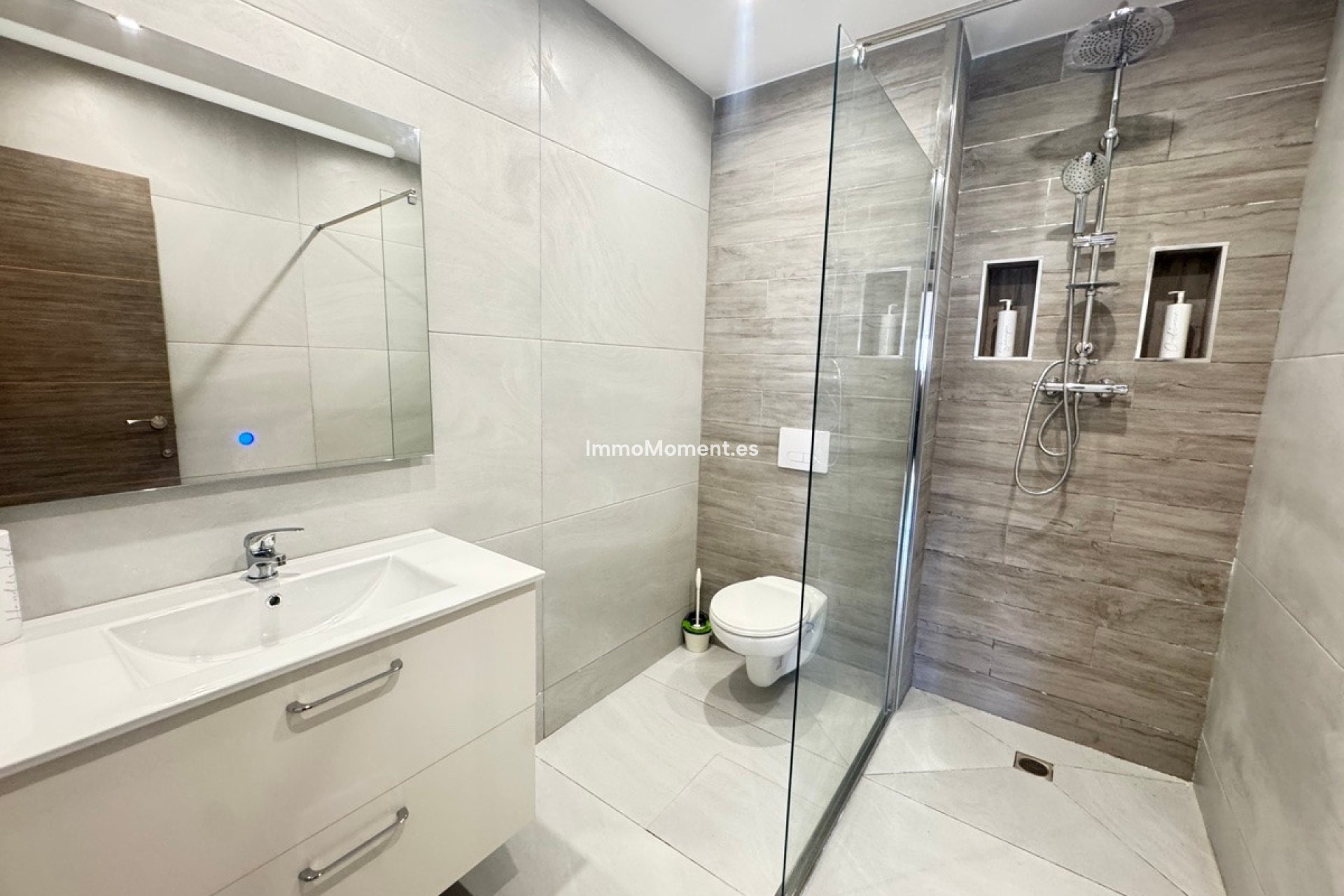 Reventa - Villa independiente - San Miguel de Salinas - San Miguel de Salinas Centro