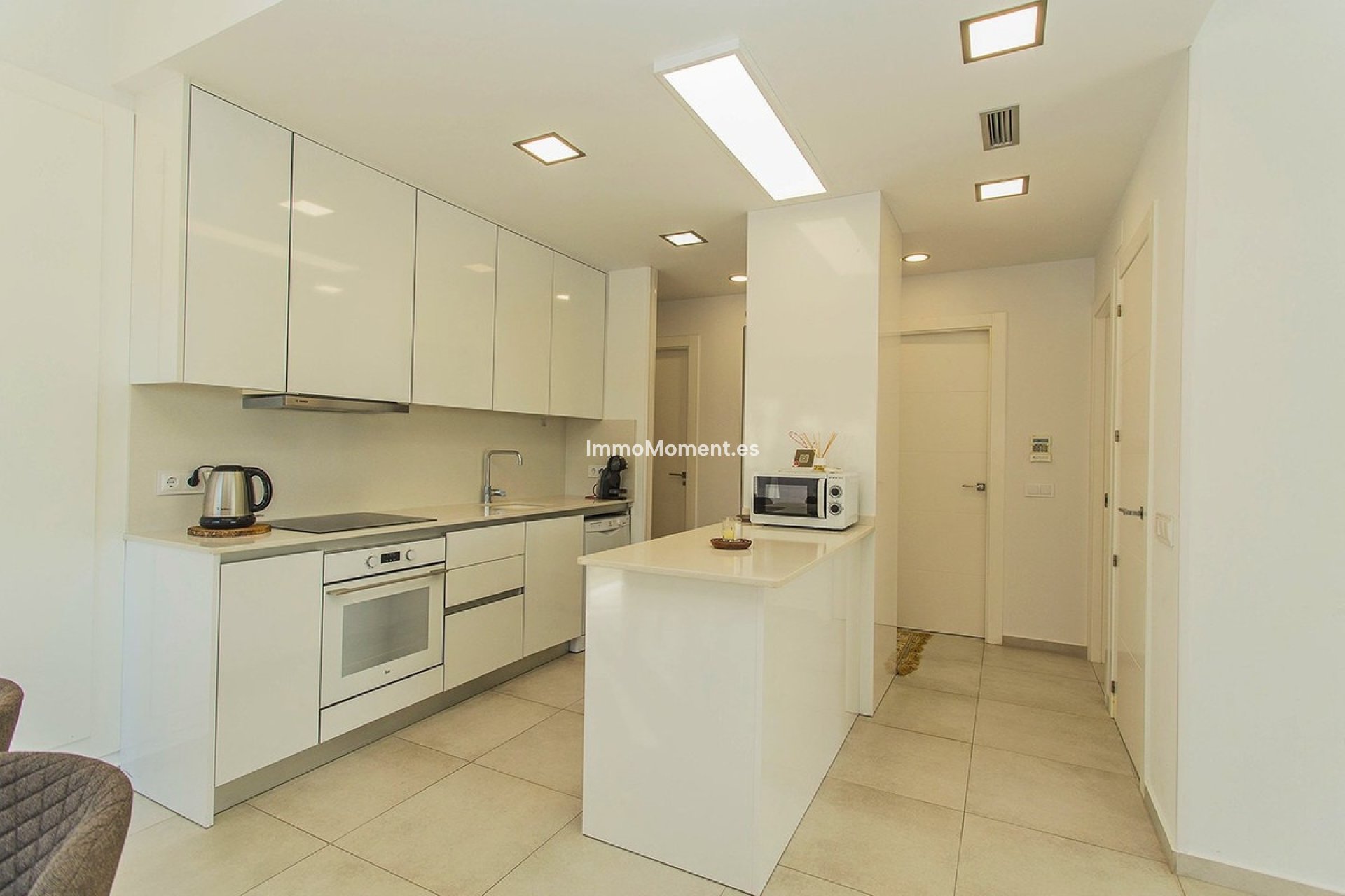 Reventa - Villa independiente - San Miguel de Salinas - San Miguel de Salinas Centro