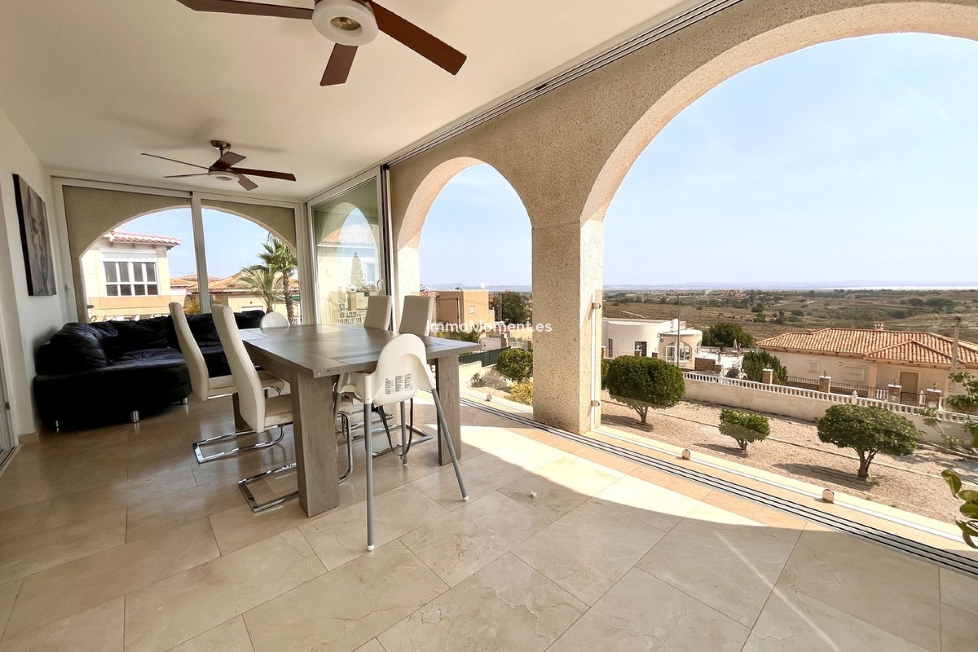 Reventa - Villa independiente - San Miguel de Salinas - San Miguel de Salinas Centro