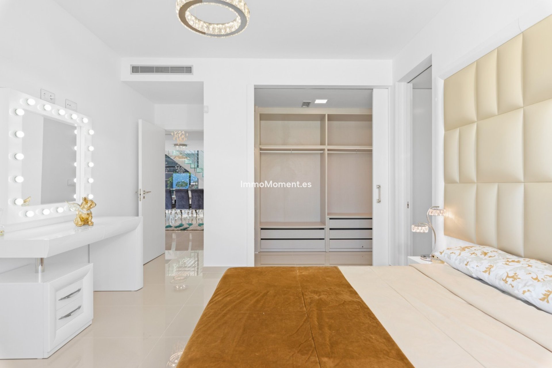 Reventa - Villa independiente - San Miguel de Salinas - San Miguel de Salinas Centro