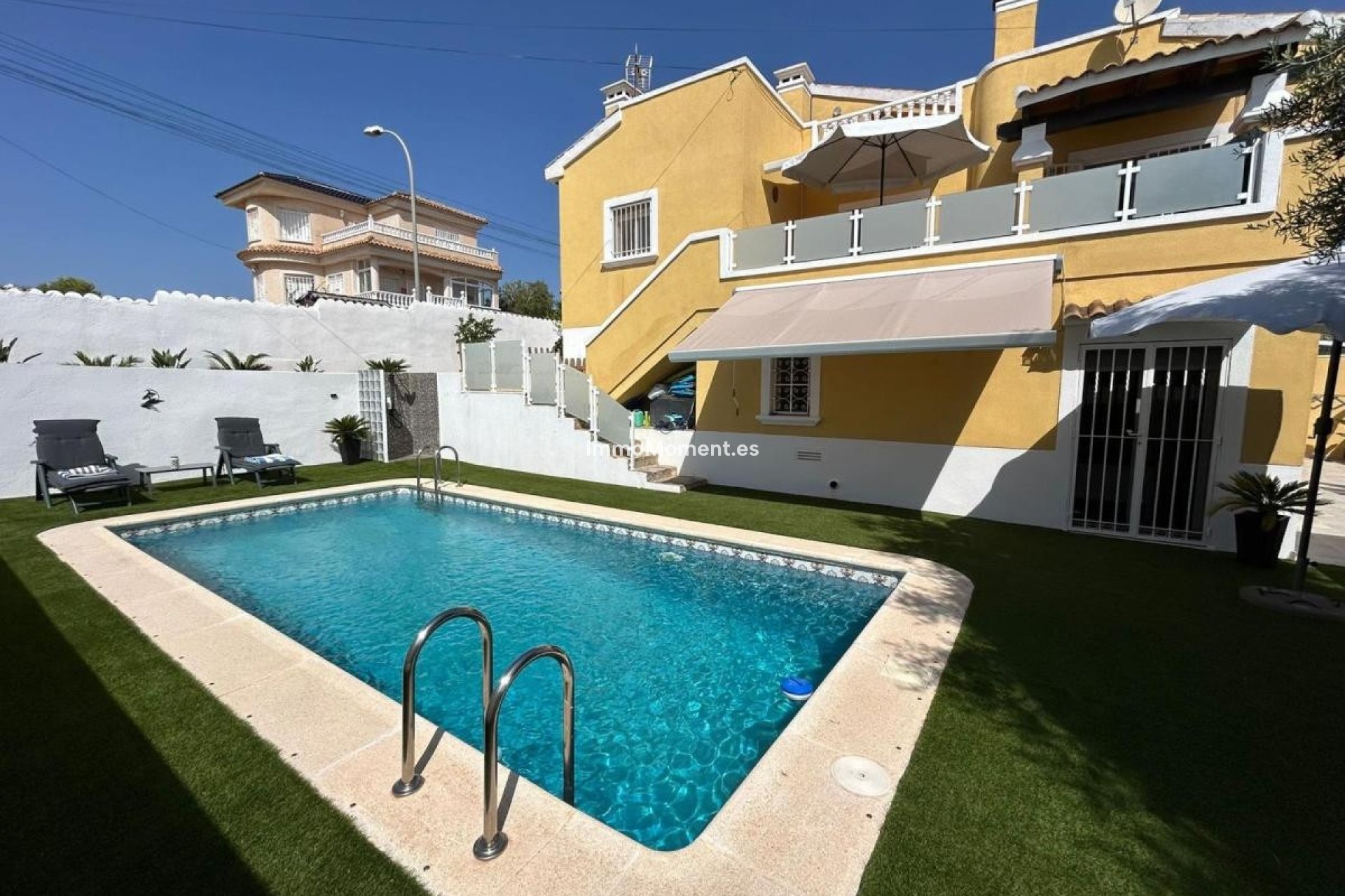 Reventa - Villa independiente - San Miguel de Salinas - San Miguel de Salinas Centro