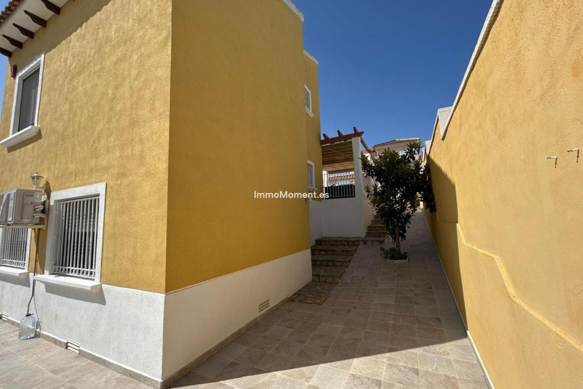 Reventa - Villa independiente - San Miguel de Salinas - San Miguel de Salinas Centro