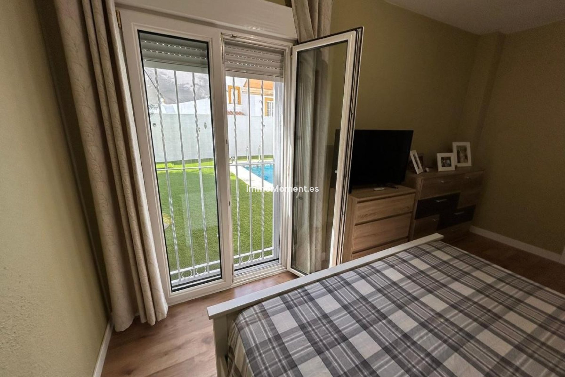 Reventa - Villa independiente - San Miguel de Salinas - San Miguel de Salinas Centro