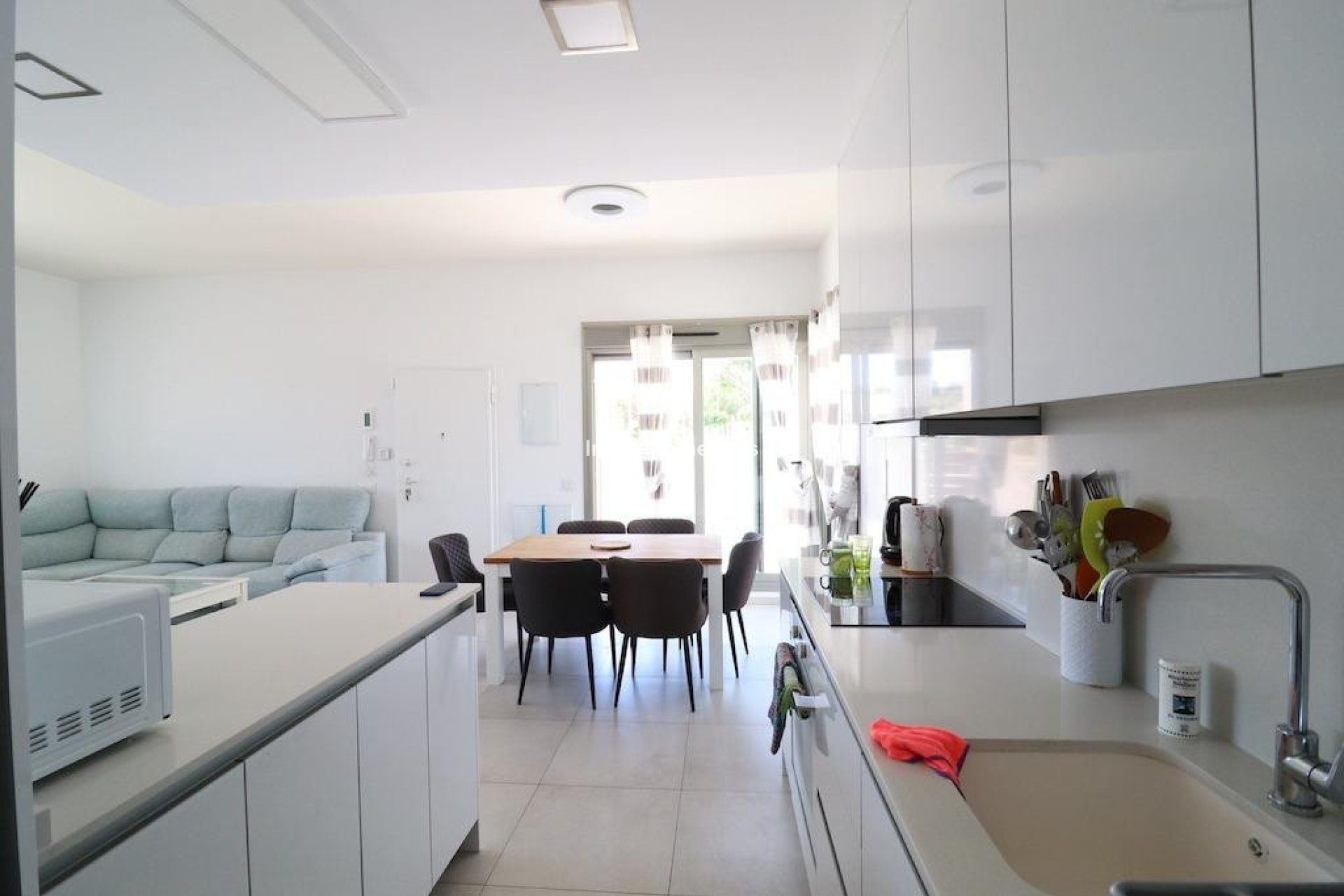 Reventa - Villa independiente - San Miguel de Salinas - San Miguel de Salinas Centro