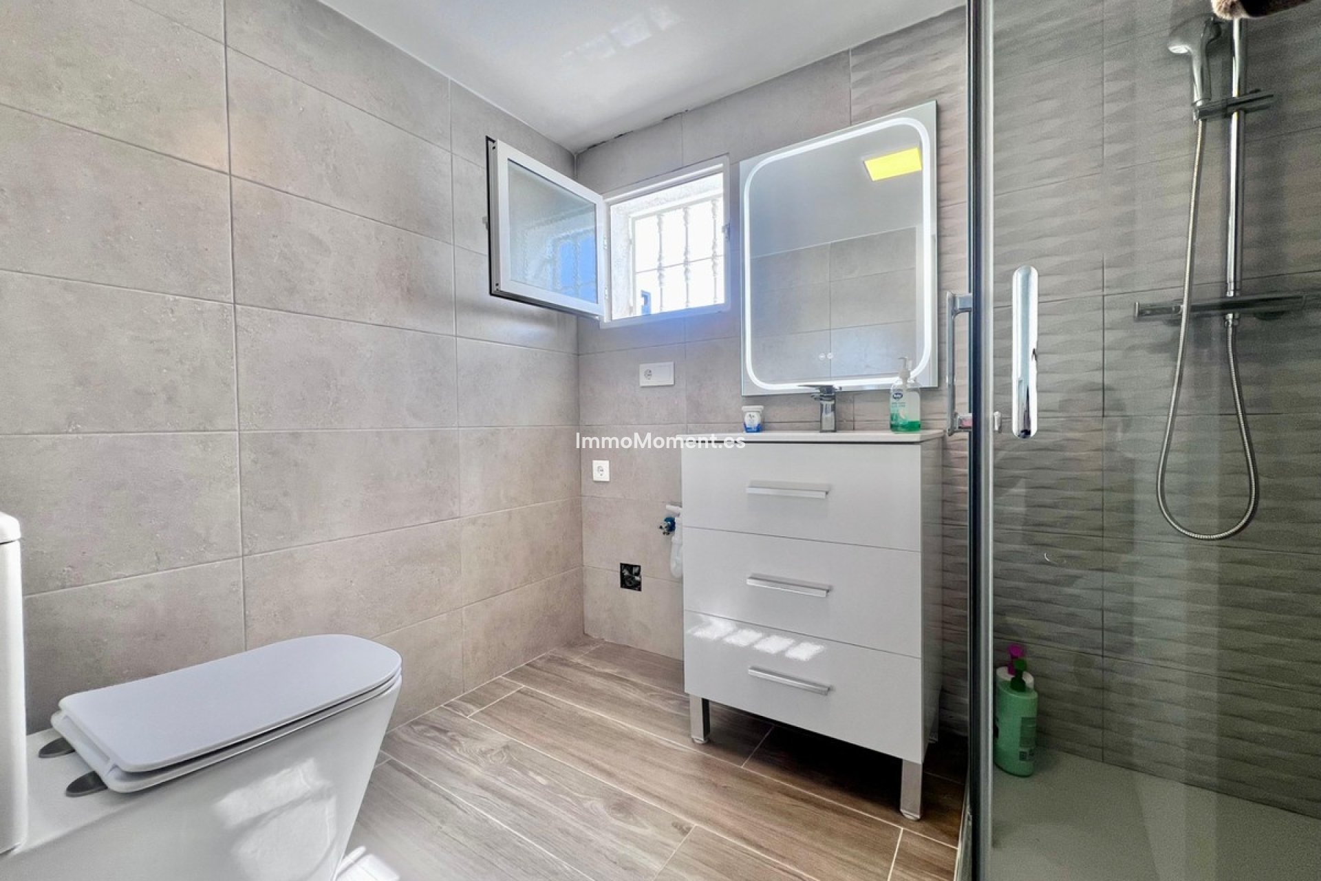 Reventa - Villa independiente - San Miguel de Salinas - San Miguel de Salinas Centro
