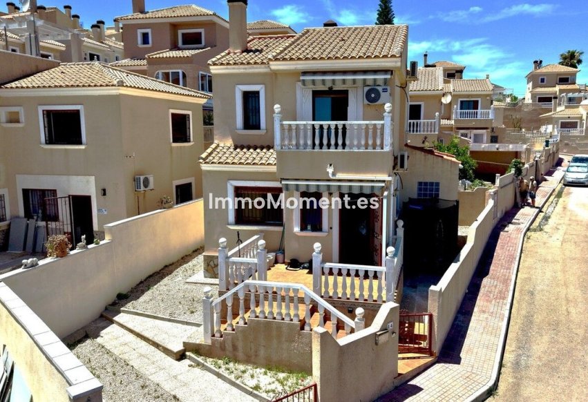 Reventa - Villa independiente - San Miguel de Salinas - San Miguel de Salinas Centro