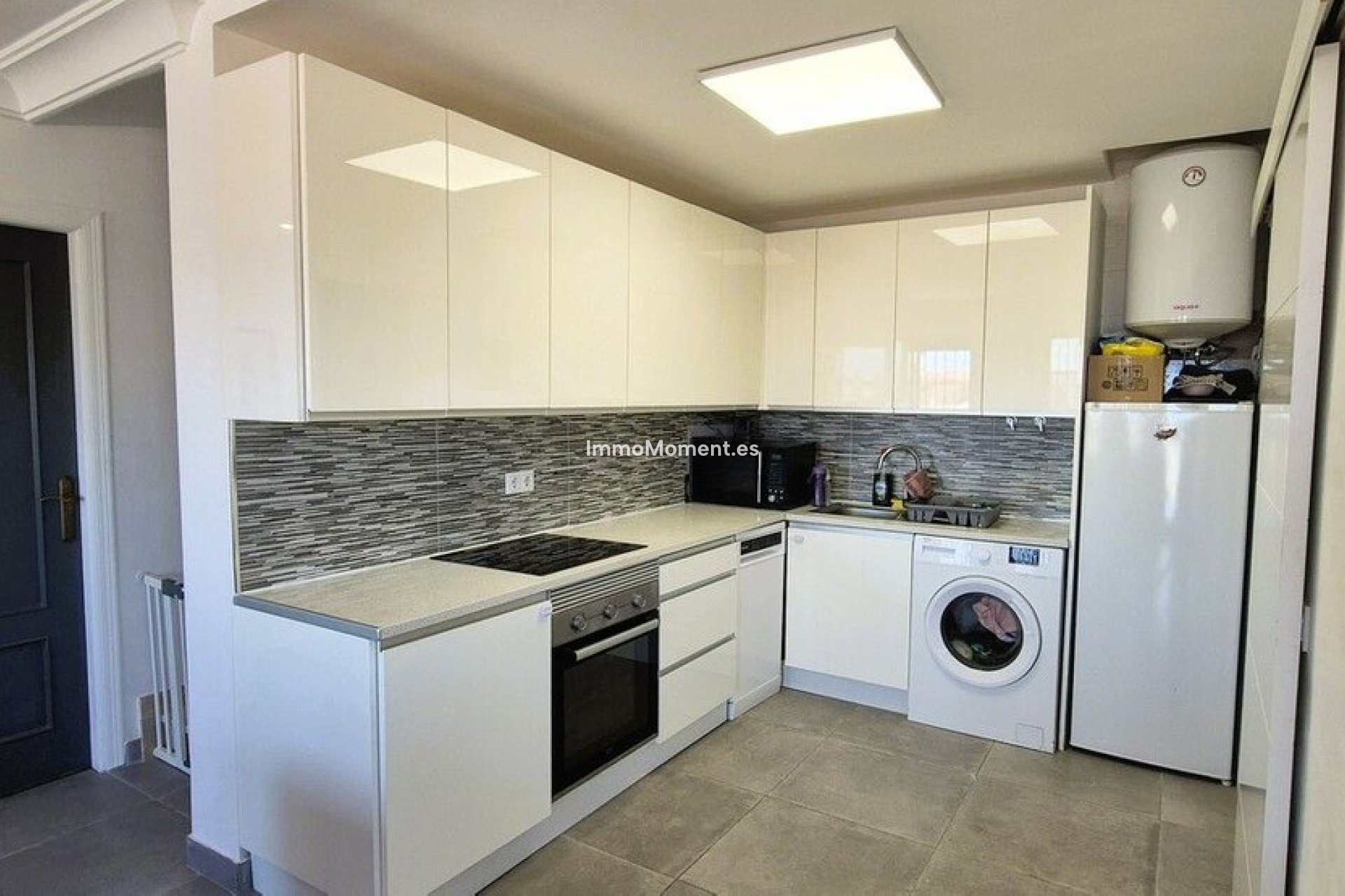 Reventa - Villa independiente - San Miguel de Salinas - San Miguel de Salinas Centro