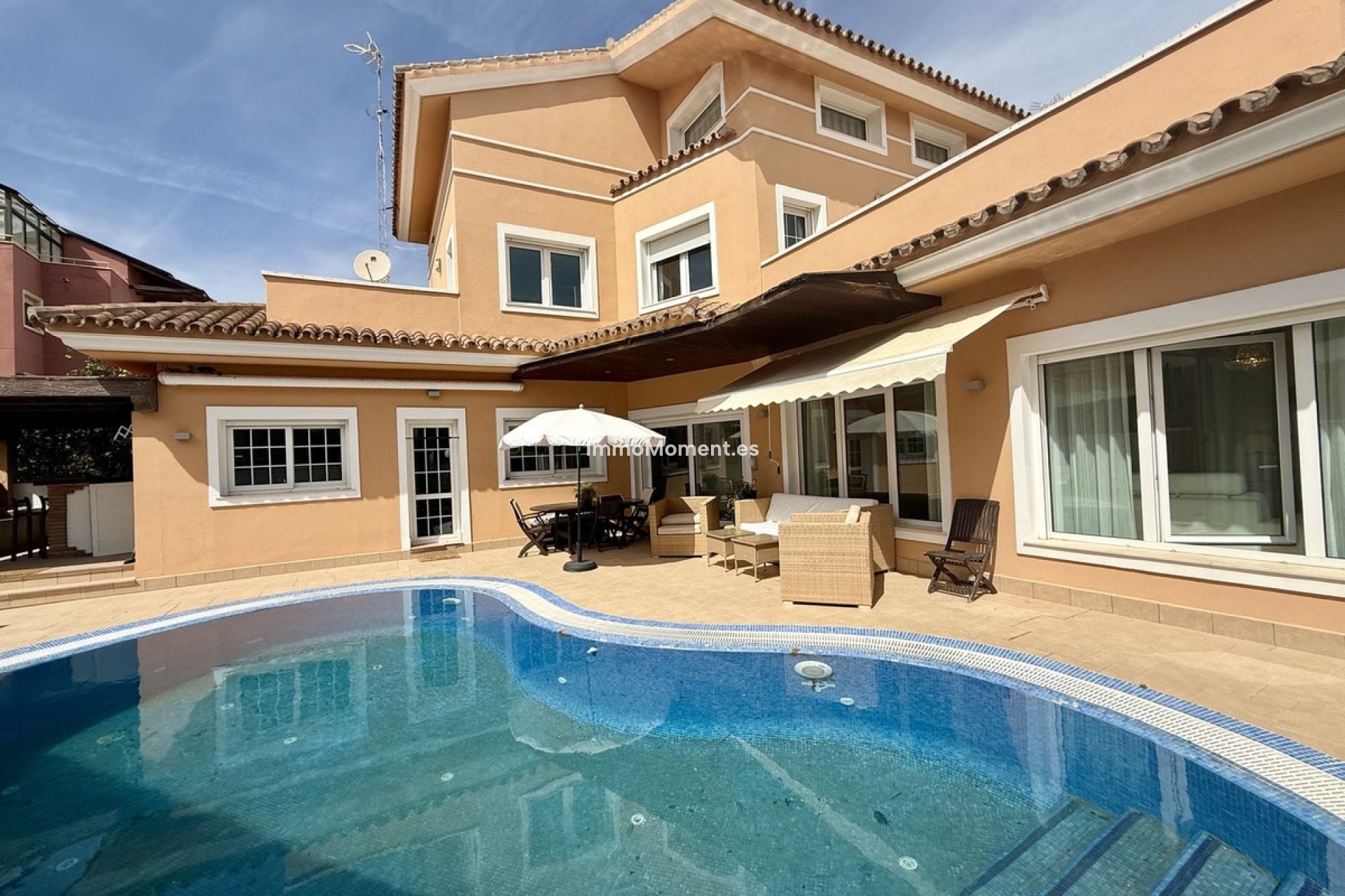 Reventa - Villa independiente - Torremolinos - Playamar