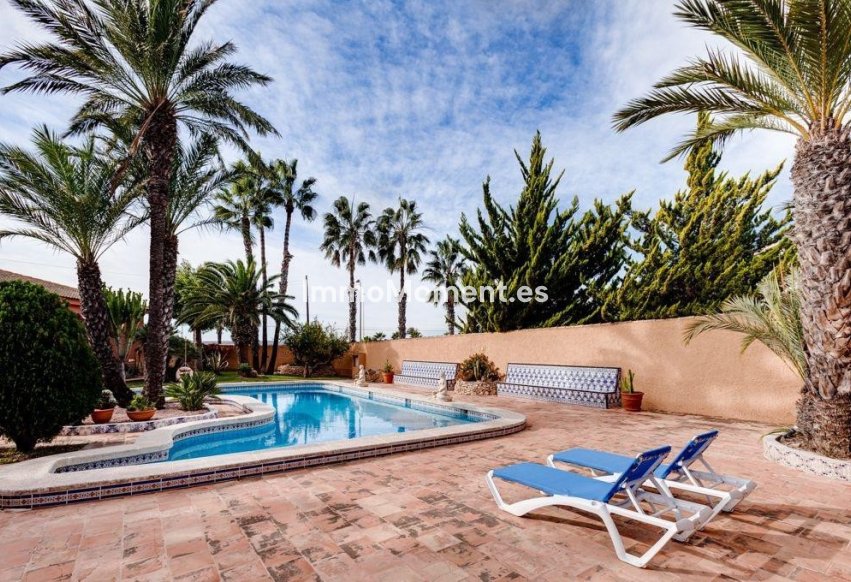 Reventa - Villa independiente - Torrevieja - La Siesta