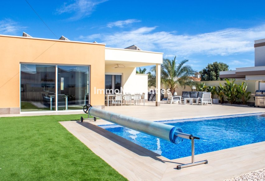 Reventa - Villa independiente - Torrevieja - La Siesta