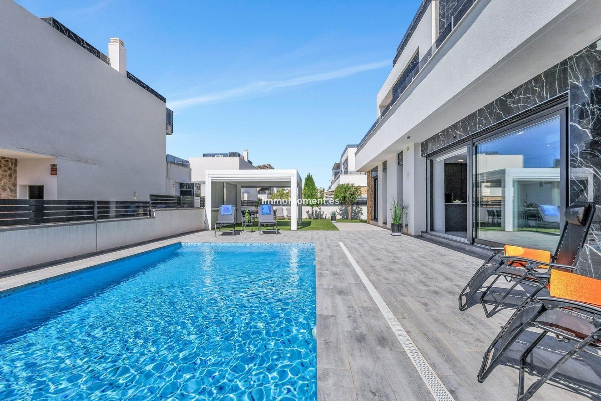 Reventa - Villa independiente - Torrevieja - Torrevieja Centro