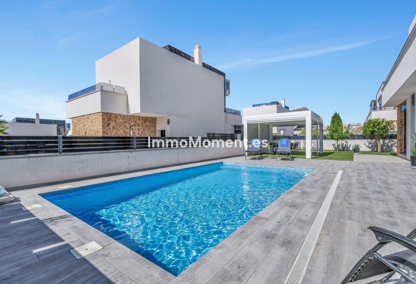 Reventa - Villa independiente - Torrevieja - Torrevieja Centro